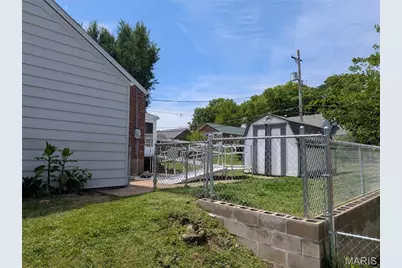 9133 Overton Drive, Saint Louis, MO 63123 - Photo 5