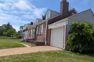 9133 Overton Dr, Saint Louis, MO 63123 - Photo 7