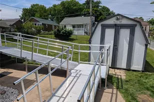 9133 Overton Dr, Saint Louis, MO 63123 - Photo 17