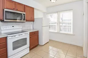 8154 Whitburn Ave, Saint Louis, MO 63106 - Photo 13