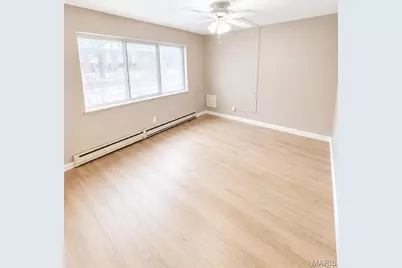 7634 Hazelcrest Drive, Hazelwood, MO 63042 - Photo 3