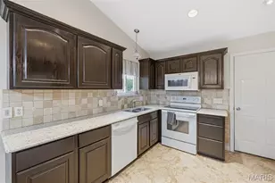 2330 Garden Ln, Festus, MO 63028 - Photo 11