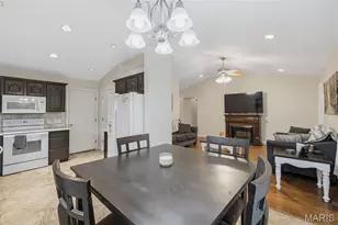 2330 Garden Ln, Festus, MO 63028 - Photo 9