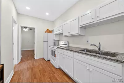 4218 Vista Avenue, Saint Louis, MO 63110 - Photo 9