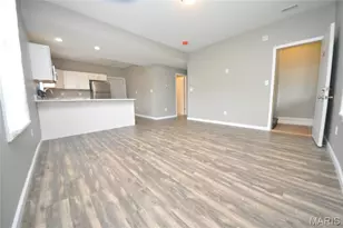 502 S Linn Ave, Wentzville, MO 63385 - Photo 3