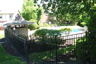 1380 Willow Brook Cove Ct, Creve Coeur, MO 63146 - Photo 13