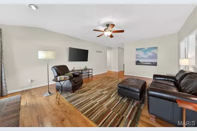 642 Woodchuck Lane, Lake Saint Louis, MO 63367 - Photo 7