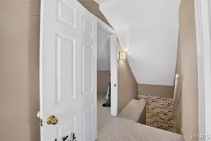 4166 Schiller Pl, Saint Louis, MO 63116 - Photo 13