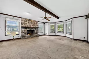 908 Devonshire Ln, Saint Charles, MO 63301 - Photo 3