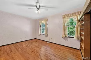 908 Devonshire Ln, Saint Charles, MO 63301 - Photo 13