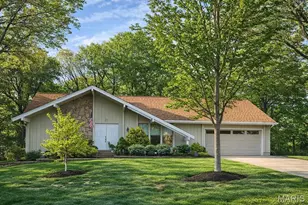 13 Laurel Oaks Ct, Lake Saint Louis, MO 63367 - Photo 1