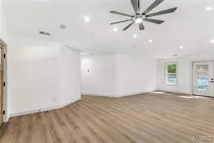 3112 Del Rio Dr, High Ridge, MO 63049 - Photo 9