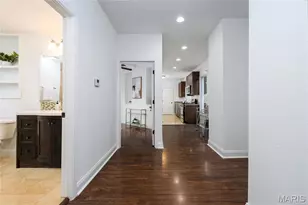 7101 Lindenwood Pl, Saint Louis, MO 63109 - Photo 11
