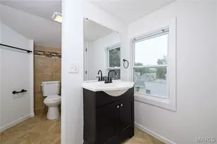 7101 Lindenwood Pl, Saint Louis, MO 63109 - Photo 27