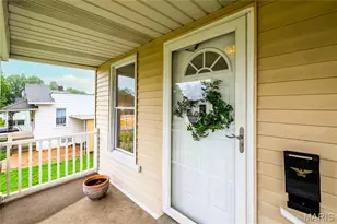 7101 Lindenwood Pl, Saint Louis, MO 63109 - Photo 5