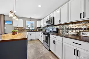 225 Flint Brook Dr, O'Fallon, MO 63366 - Photo 31