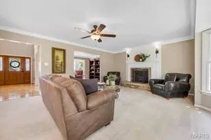 164 Crestmont Cir, Wildwood, MO 63040 - Photo 9