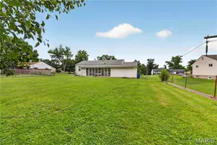 10032 Meadowfield Ln, Saint Louis, MO 63128 - Photo 27