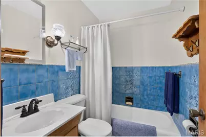 10032 Meadowfield Lane, Saint Louis, MO 63128 - Photo 21