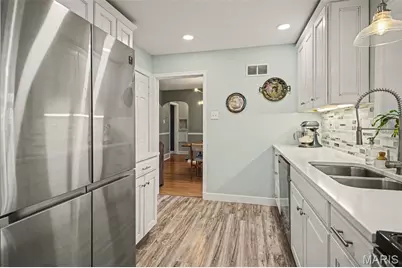 819 Blossom Lane, Rock Hill, MO 63119 - Photo 13