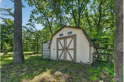 9948 Golden Ridge Drive, Grubville, MO 63041 - Photo 19