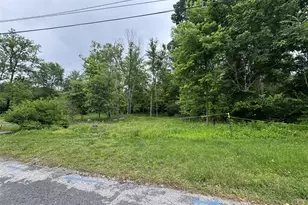 2900 Doddridge Ave, Maryland Heights, MO 63043 - Photo 1