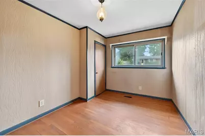 11820 Parklind Drive, Sunset Hills, MO 63127 - Photo 15