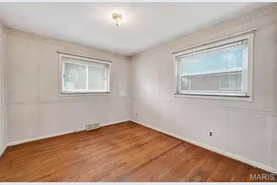 11820 Parklind Drive, Sunset Hills, MO 63127 - Photo 21