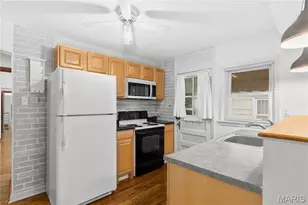 3557 St Joachim Ln, Saint Ann, MO 63074 - Photo 9