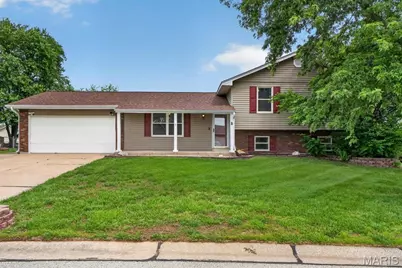 8 Vanguard Drive, Saint Peters, MO 63376 - Photo 1
