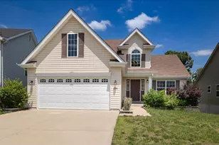 255 Winding Bluffs Ct, Fenton, MO 63026 - Photo 3