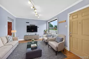 7433 Morgan Ford Rd, Saint Louis, MO 63116 - Photo 3