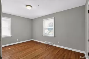 1205 Duenke Dr, Bellefontaine Neighbors, MO 63137 - Photo 9