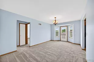 4046 Cambridge Crossing Dr, Saint Charles, MO 63304 - Photo 5