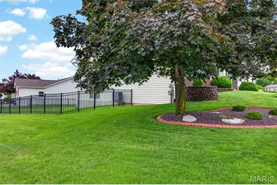 4046 Cambridge Crossing Drive, Saint Charles, MO 63304 - Photo 19