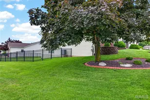 4046 Cambridge Crossing Dr, Saint Charles, MO 63304 - Photo 19