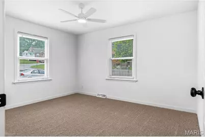9844 Mecca Lane, Saint Ann, MO 63074 - Photo 11