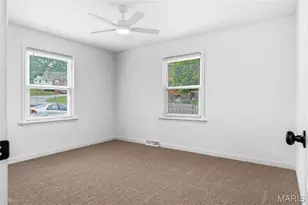 9844 Mecca Ln, Saint Ann, MO 63074 - Photo 11