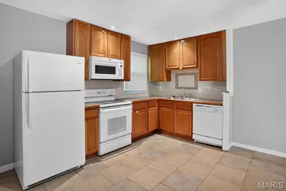 12071 El Camara Drive, Florissant, MO 63033 - Photo 13