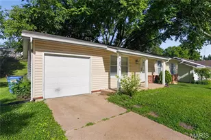 12071 El Camara Dr, Florissant, MO 63033 - Photo 3