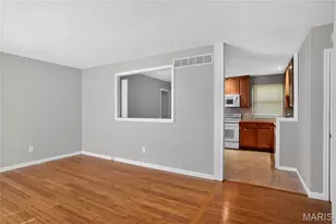 12071 El Camara Dr, Florissant, MO 63033 - Photo 7