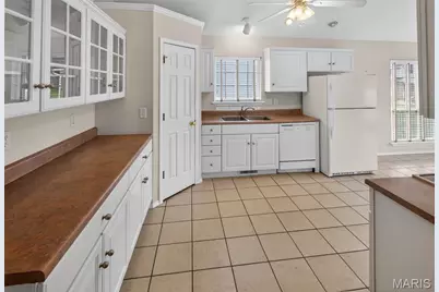 2485 Camel Back Road, Cape Girardeau, MO 63701 - Photo 17