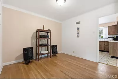 38 Pinewood Drive, Saint Louis, MO 63123 - Photo 7
