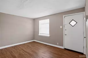 8102 Frost Ave, Saint Louis, MO 63134 - Photo 5