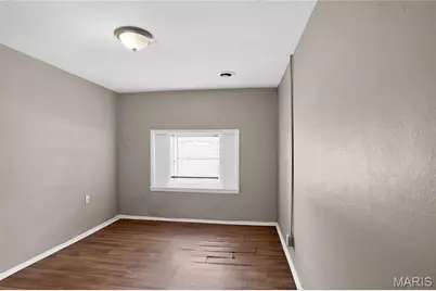 8102 Frost Avenue, Saint Louis, MO 63134 - Photo 11