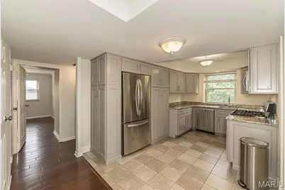 5 Delcrest Court #204, University City, MO 63124 - Photo 11