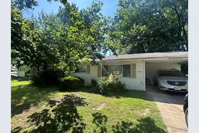 9822 Treadway Lane, Saint Louis, MO 63134 - Photo 1