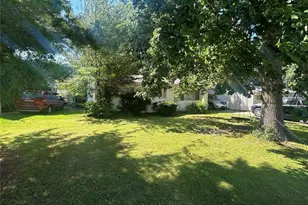 9822 Treadway Ln, Saint Louis, MO 63134 - Photo 1