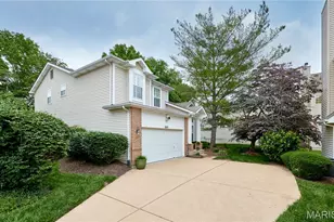 15207 Cambridge Terrace Ct, Chesterfield, MO 63017 - Photo 3