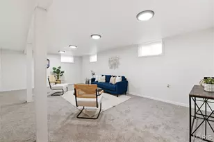 9607 Harold Dr, Saint Louis, MO 63134 - Photo 17